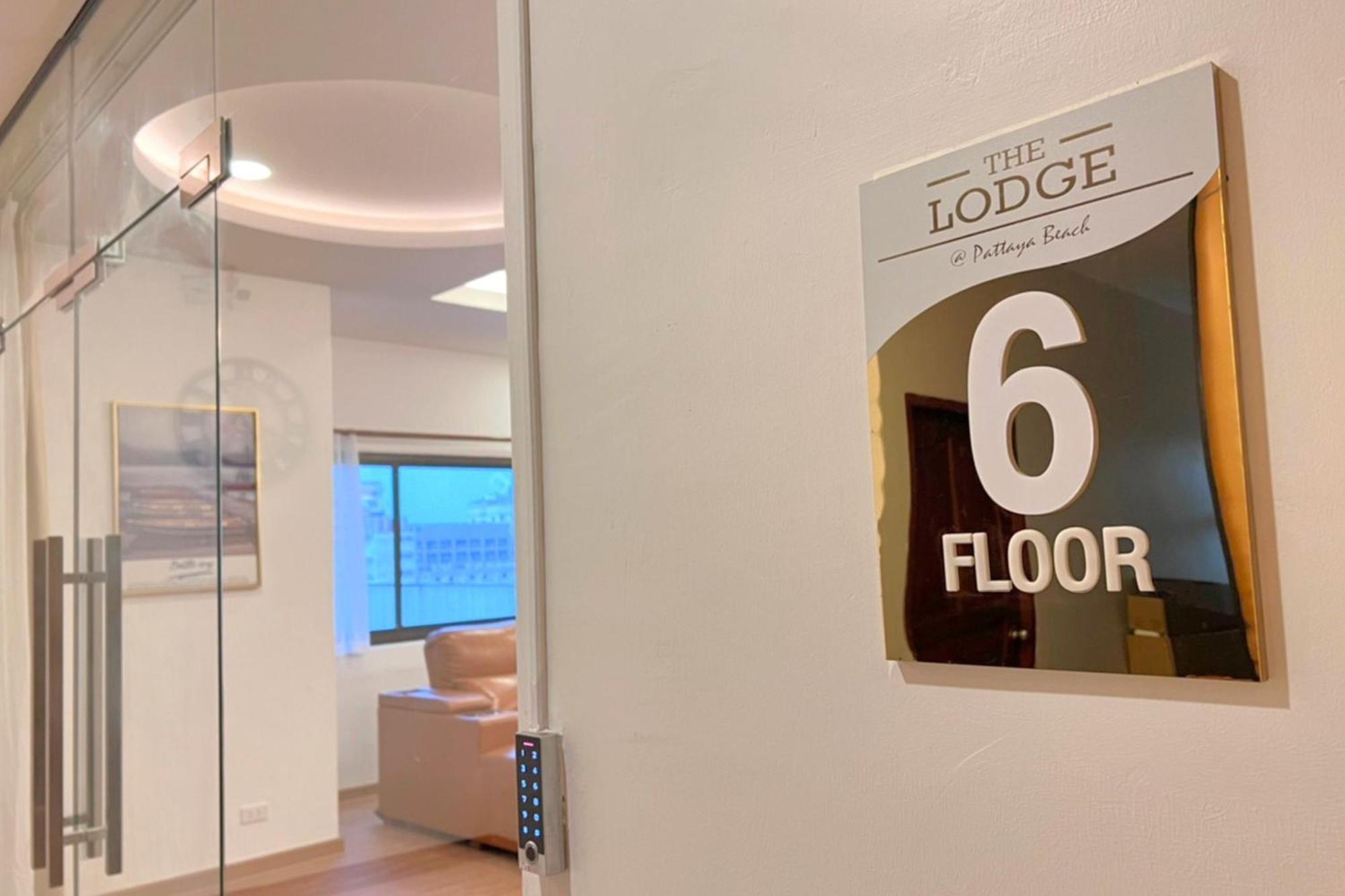 The Lodge パッタヤー エクステリア 写真